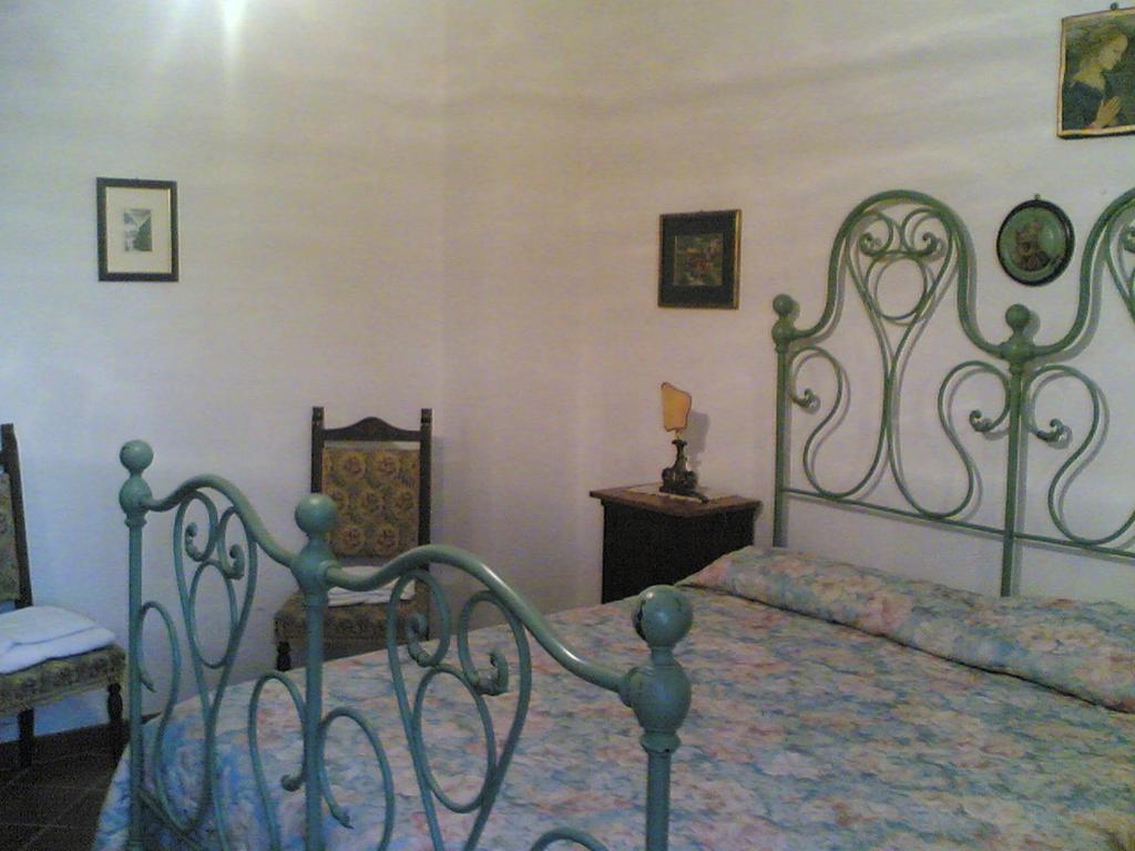 Bed&Breakfast Giardino Agritourist Controguerra Quarto foto